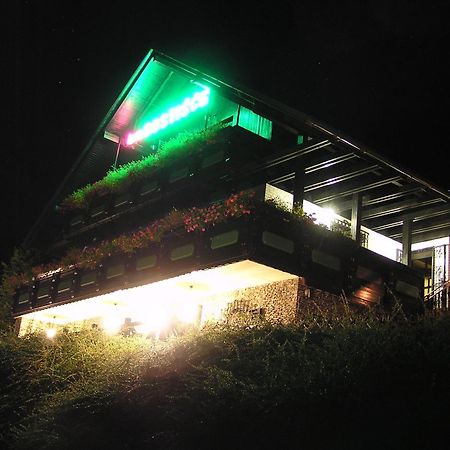 Pod Orehi Guest House Loče pri Poljčanah Exterior foto
