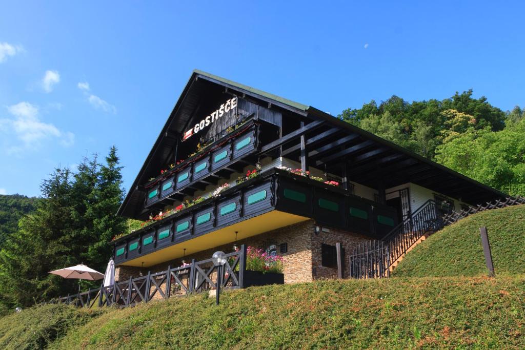 Pod Orehi Guest House Loče pri Poljčanah Exterior foto